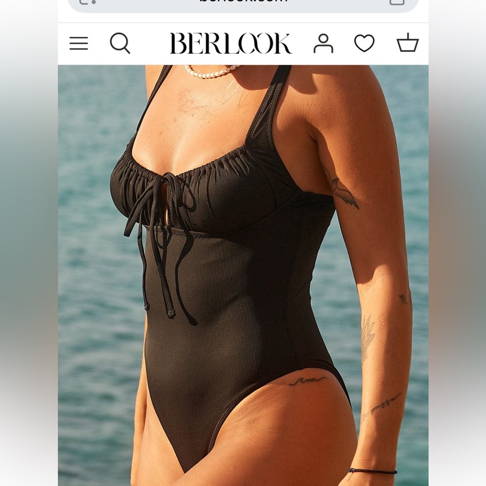 Berlook cut out tie once-piece swimsuit